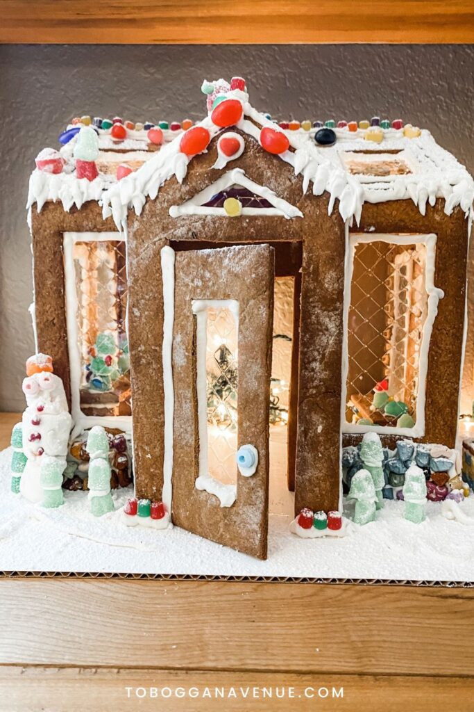 Holiday gingerbread greenhouse